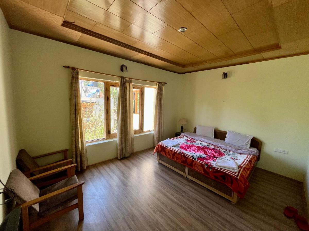 Niri-La Guest House Leh Exterior photo